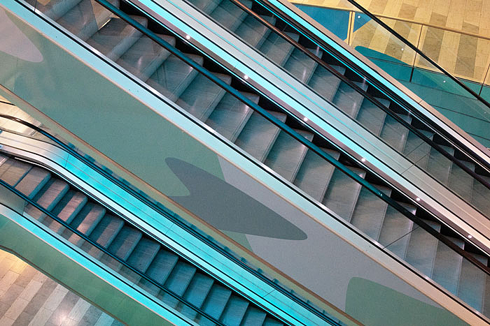 Rolltreppen mit Antikratzfolie